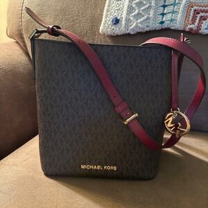 Michael Kors Bucket Bag